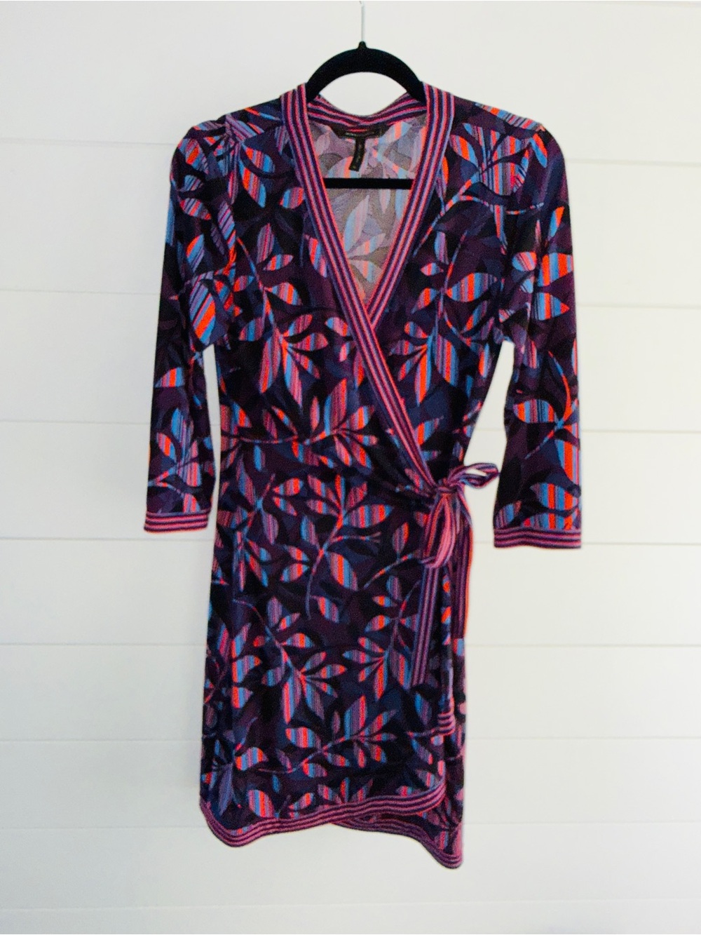 BCBGMaxAzria Striped & Abstract Print V-Neck Dress in Purple, Blue, Orange